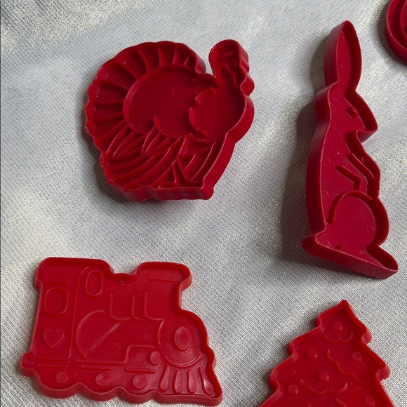 Vintage Set Occasion Cookie Cutters Red Thanksgiving Christmas Halloween Easter - Picture 5 of 9